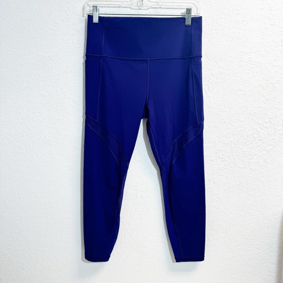 Athleta- Conscious Crop Sports Bra and Salutation Mesh 7/8 Leggings bundle M/L - Picture 7 of 14